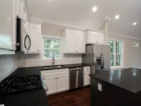 Kitchen - 208 E Bearden St, Greer, SC 29651 photo 5 of 5