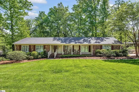 22 Jamestown Dr, Greenville, SC 29615