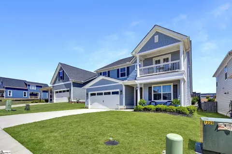 Exterior - 303 Townsend Ave, Greer, SC 29651 photo 3 of 9