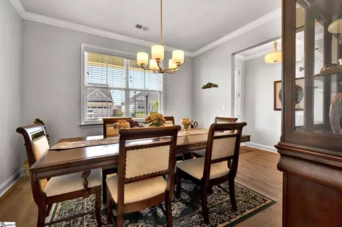 Dining - 303 Townsend Ave, Greer, SC 29651 photo 3 of 5