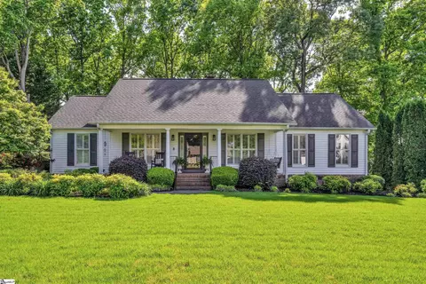 110 W Hackney Rd, Greer, SC 29650
