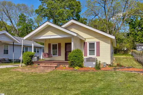 107 Chandler St, Greenville, SC 29609