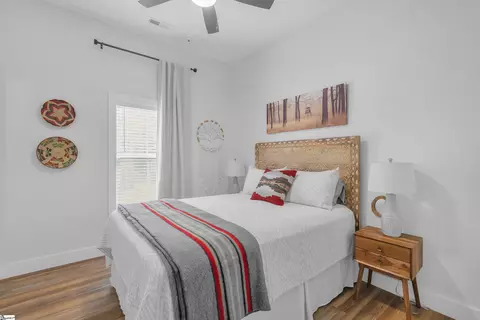Bedroom - 1249 Riley Rd, Buffalo, SC 29321 photo 2 of 5
