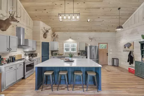 Kitchen - 1249 Riley Rd, Buffalo, SC 29321 photo 3 of 4