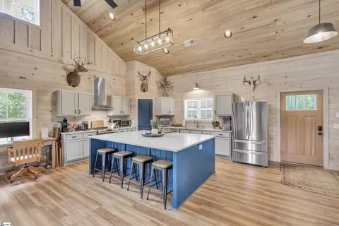 Kitchen - 1249 Riley Rd, Buffalo, SC 29321 photo 2 of 4