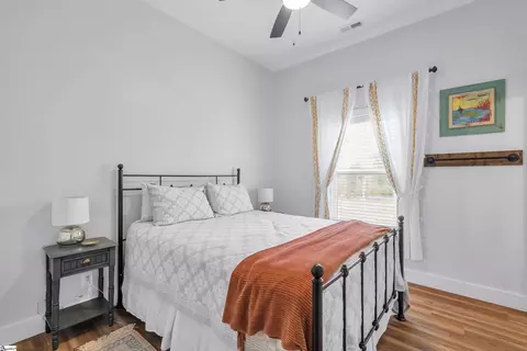 Bedroom - 1249 Riley Rd, Buffalo, SC 29321 photo 3 of 5