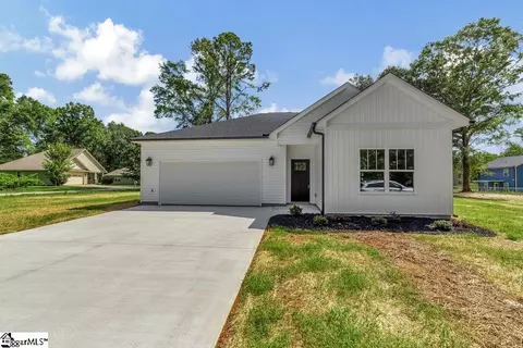 111 Brookridge Dr, Anderson, SC 29624