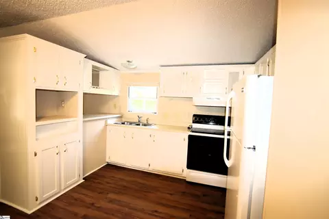 102 Brookview Cir, Pelzer, SC 29669 photo 6