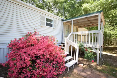 102 Brookview Cir, Pelzer, SC 29669 photo 2
