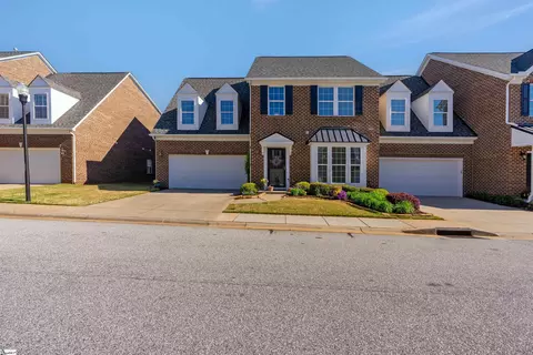 16 Dillworth Ct, Simpsonville, SC 29681