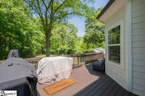 Exterior - 138 Thompson Rd, Greer, SC 29651 photo 8 of 8
