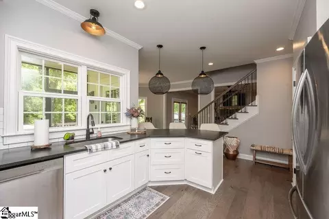 Kitchen - 138 Thompson Rd, Greer, SC 29651 photo 3 of 3