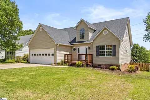 116 Kelly Ln, Easley, SC 29642