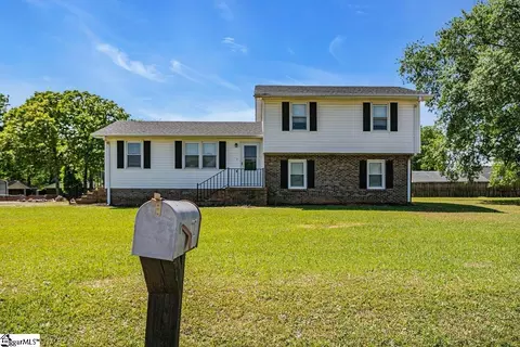 110 Stoneybrook Rd, Pelzer, SC 29669