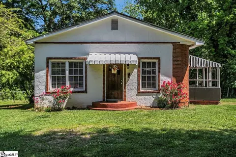 12 Savannah St, Greenville, SC 29617