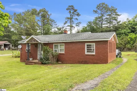 2012 Airport Rd, Greenwood, SC 29649