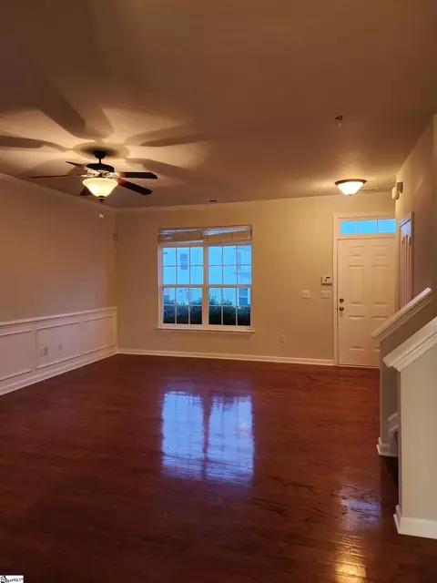333 Intrepid Ct, Greer, SC 29650 photo 4