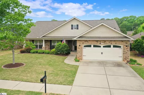 3 Moonlit Dr, Greenville, SC 29605