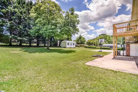 Exterior - 213 Devon Dr, Mauldin, SC 29662 photo 3 of 7