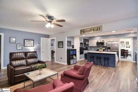 Entry Way - 213 Devon Dr, Mauldin, SC 29662 photo 1 of 3
