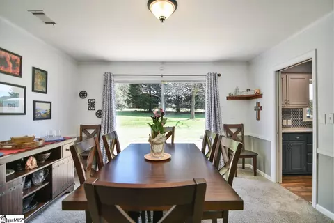 Dining - 213 Devon Dr, Mauldin, SC 29662 photo 1 of 2