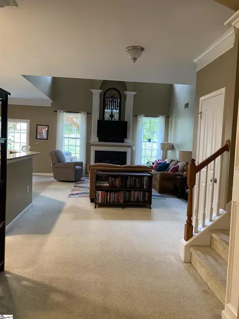 19 Groveview Trl, Mauldin, SC 29662 photo 4