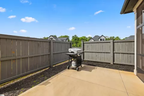 Exterior - 105 Ridan Rd, Mauldin, SC 29662 photo 5 of 6
