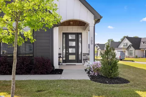 Exterior - 105 Ridan Rd, Mauldin, SC 29662 photo 2 of 6