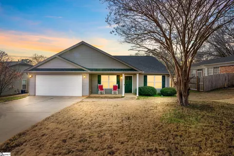 110 Thornberry Ct, Simpsonville, SC 29680