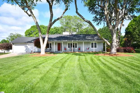 103 Hackamore Ct, Simpsonville, SC 29681