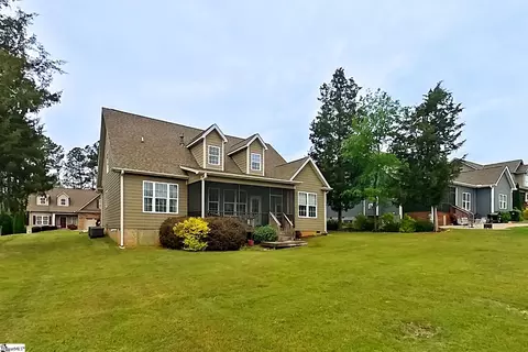 Exterior - 419 S Pendernale Dr, Moore, SC 29369 photo 8 of 9