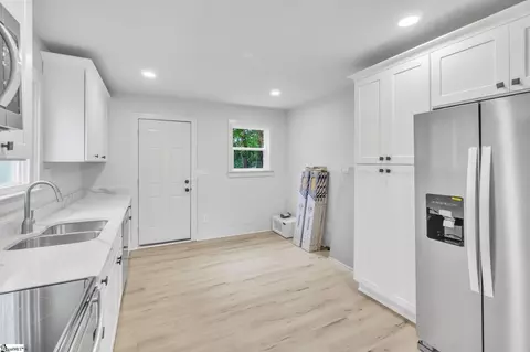 10 Forest Ln, Williamston, SC 29697 photo 9
