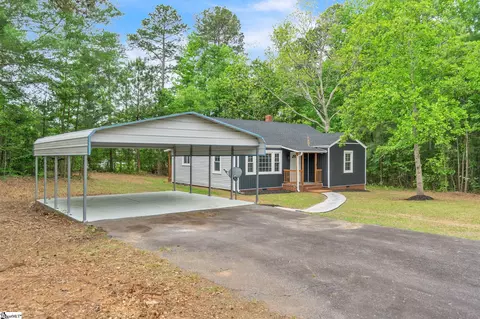 10 Forest Ln, Williamston, SC 29697