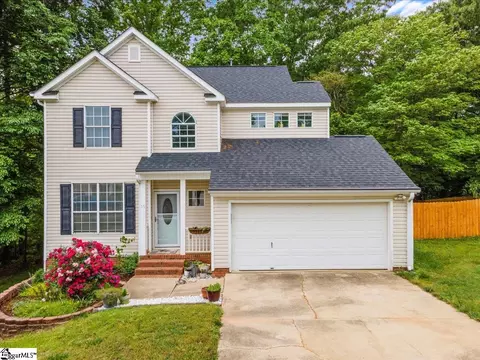 15 Caney Ct, Simpsonville, SC 29680
