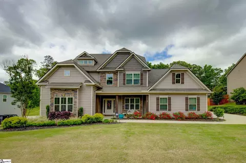 112 Ivy Woods Ct, Fountain Inn, SC 29644