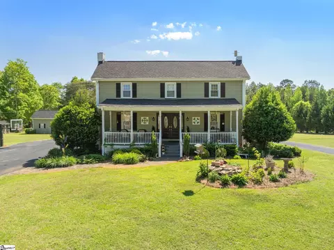 33 Rabbit Rd, Travelers Rest, SC 29690