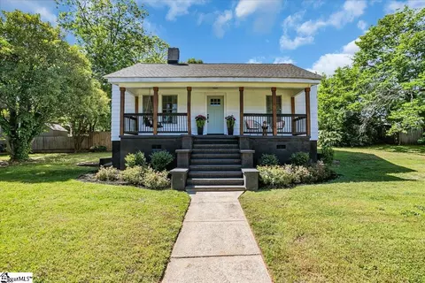 33 Duke St, Greenville, SC 29605
