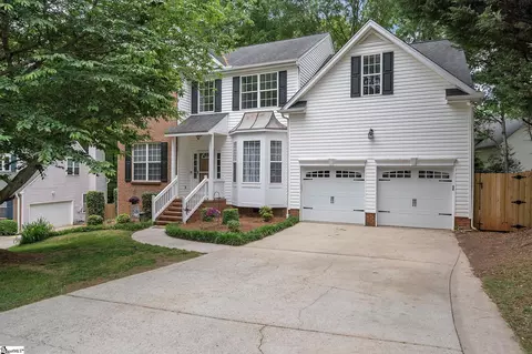 29 Summercrest Cir, Simpsonville, SC 29681