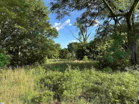 406 Lee Vaughn Rd, Simpsonville, SC 29681