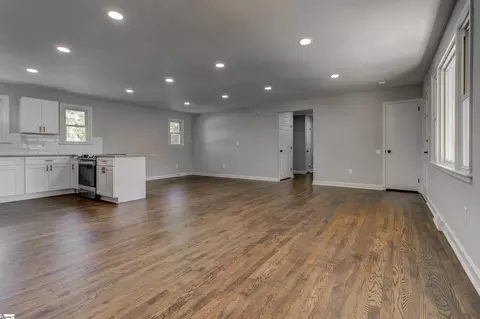 Living - 203 Wolfe Rd, Greer, SC 29650 photo 1 of 5
