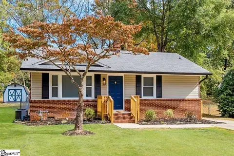 5 Tiffany Dr, Taylors, SC 29687