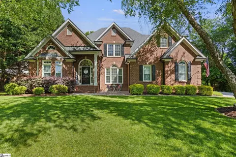 209 Goldenstar Ln, Greer, SC 29651