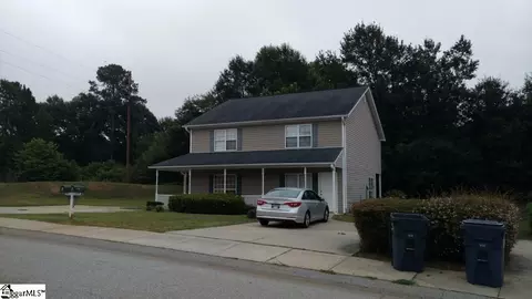 201 Ashley Ln, Laurens, SC 29360