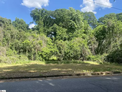 199 Caulder Cir, Spartanburg, SC 29306