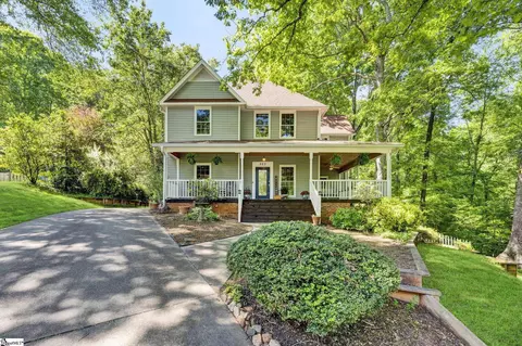 523 Cambridge Dr, Spartanburg, SC 29302