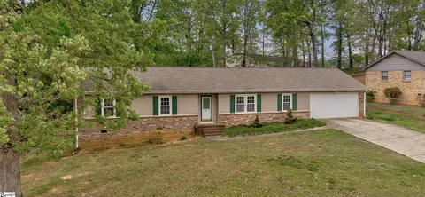 200 Tanner Rd, Taylors, SC 29687
