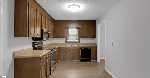 200 Tanner Rd, Taylors, SC 29687 photo 7