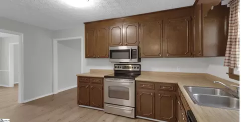200 Tanner Rd, Taylors, SC 29687 photo 13