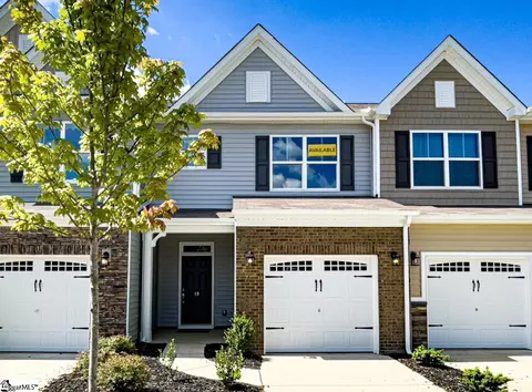 19 Fair Village Ln, Simpsonville, SC 29680