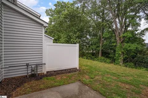 Exterior - 417 Windsinger Ln, Greer, SC 29650 photo 4 of 8